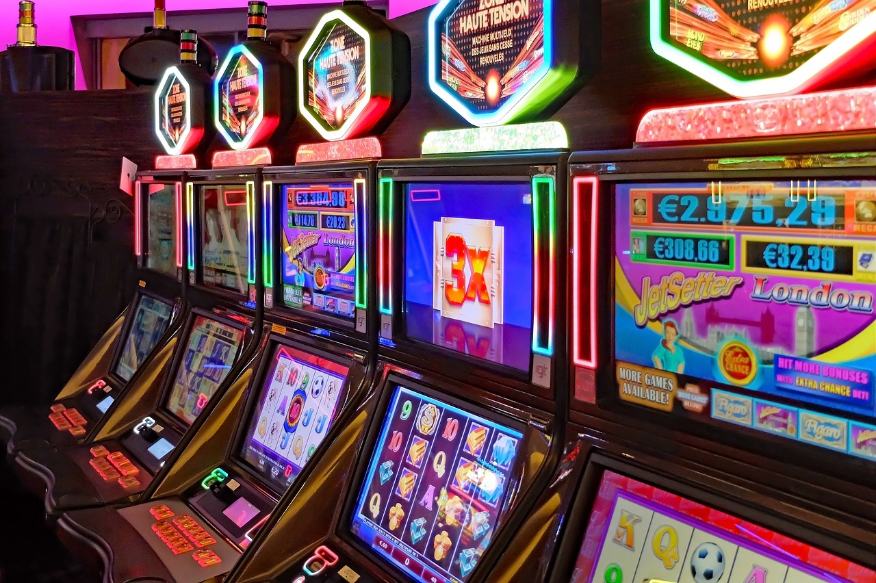 Does How Much Money You Put In a Slot Machine Matter?